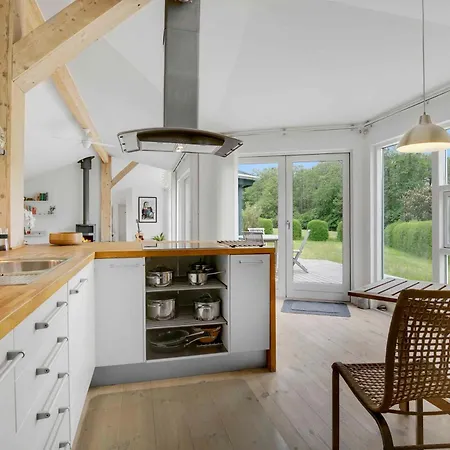 Scenic Summer House Near Quiet Lapping Waves